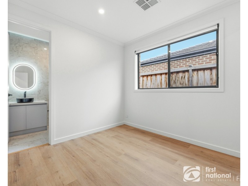 10 Abiku Road, Cranbourne South VIC 3977