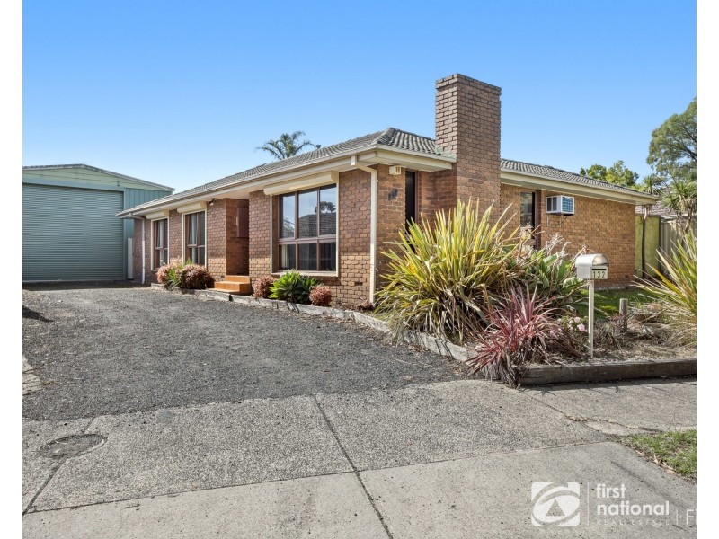 132 Endeavour Drive, Cranbourne North VIC 3977