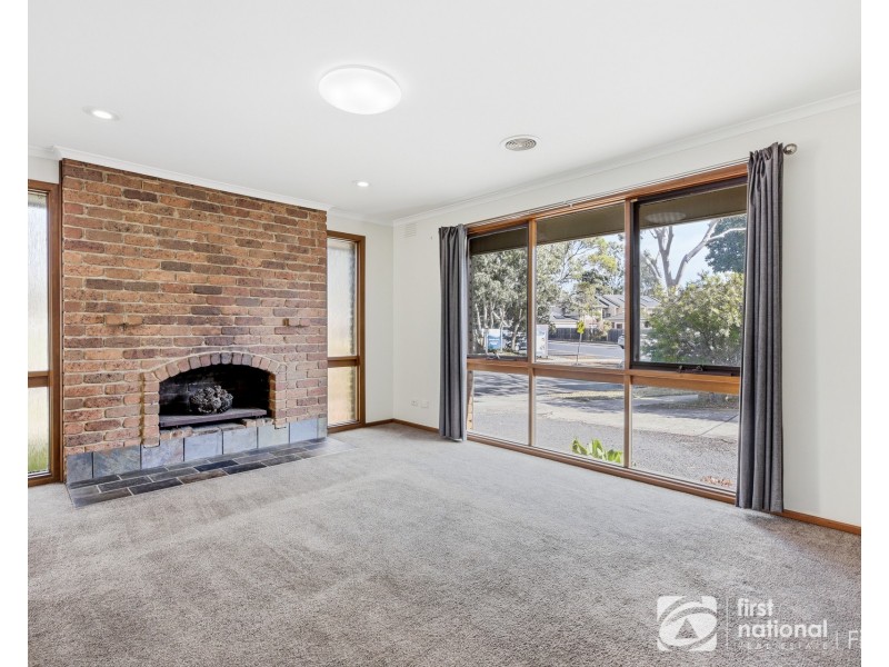 132 Endeavour Drive, Cranbourne North VIC 3977
