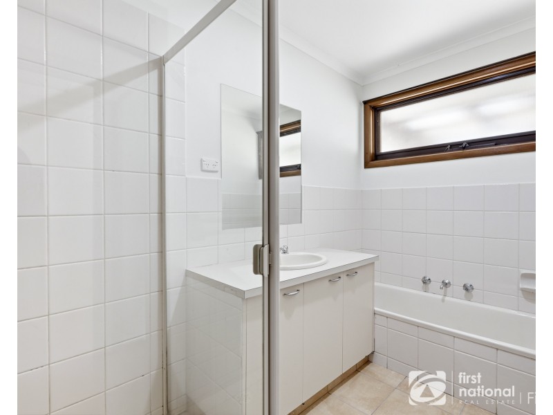 132 Endeavour Drive, Cranbourne North VIC 3977