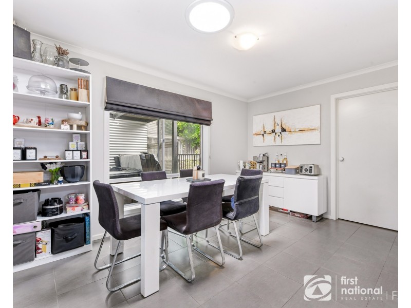 11 Lisa Avenue, Pakenham VIC 3810