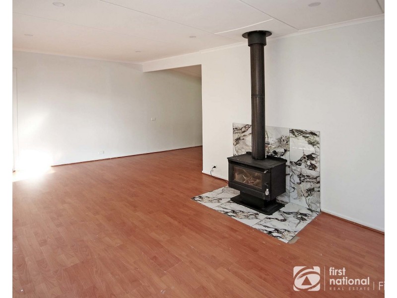 44 Finsbury Road, Devon Meadows VIC 3977