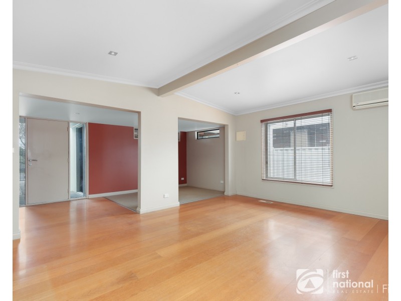 64 Nepean Highway, Seaford VIC 3198