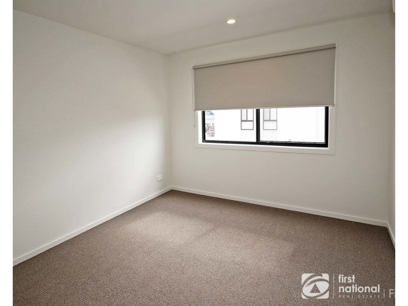 4 Magias Circuit, Clyde VIC 3978