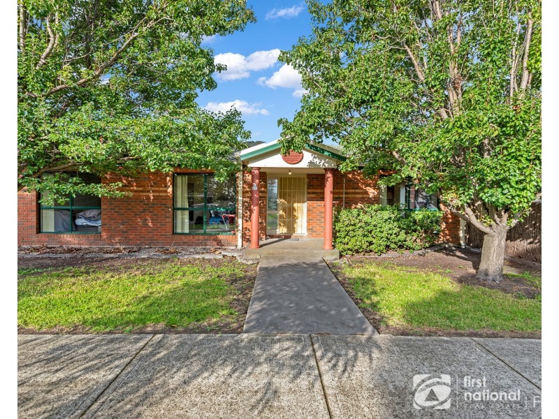 4/40 Barkly Street, Cranbourne VIC 3977