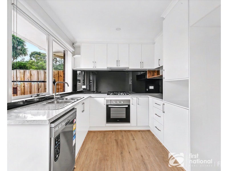 1/3 Hazelwood Avenue, Cranbourne North VIC 3977