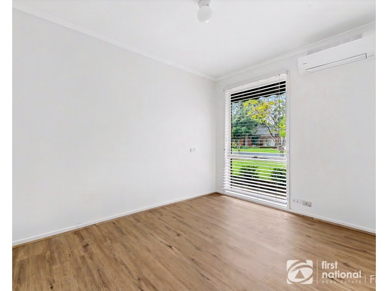 1/3 Hazelwood Avenue, Cranbourne North VIC 3977