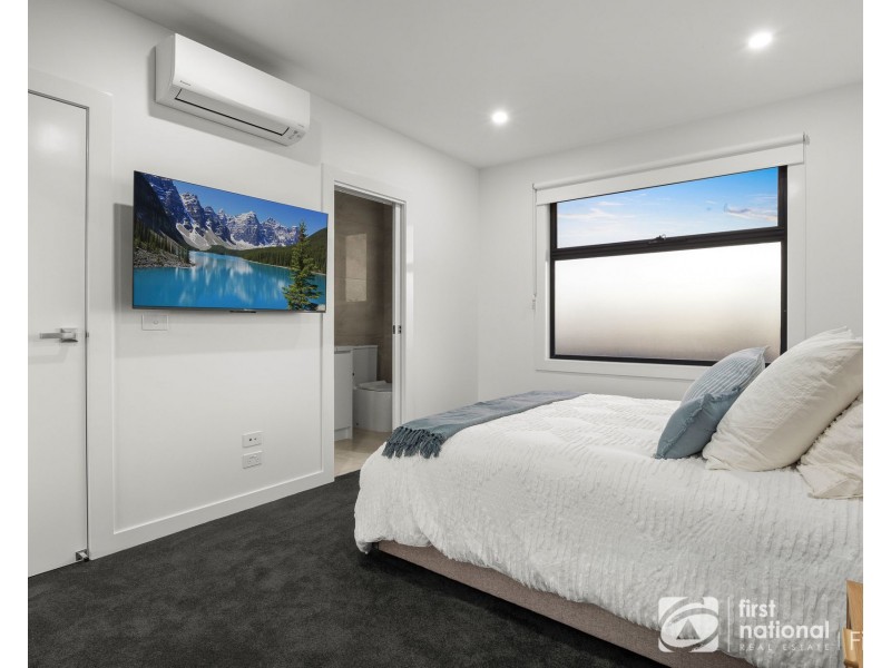 2/3 Knott Street, Safety Beach VIC 3936