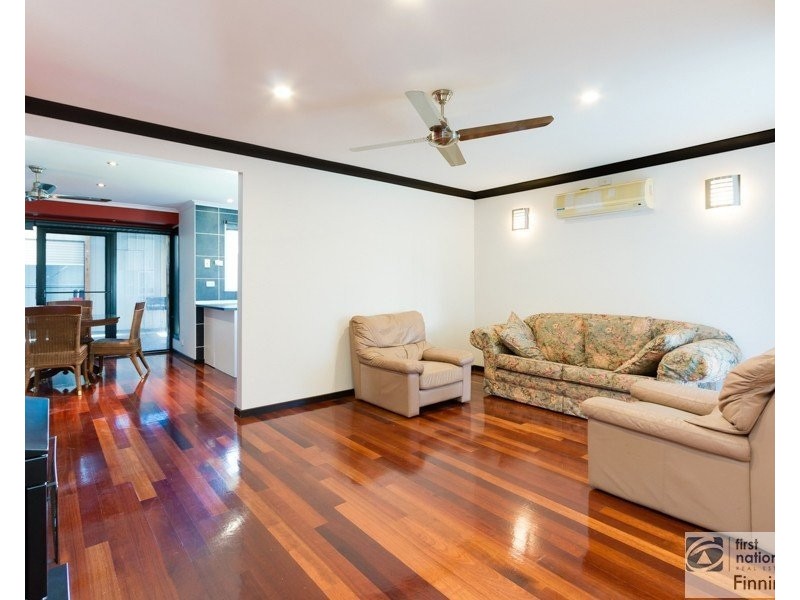 36 Endeavour Drive, Cranbourne North VIC 3977