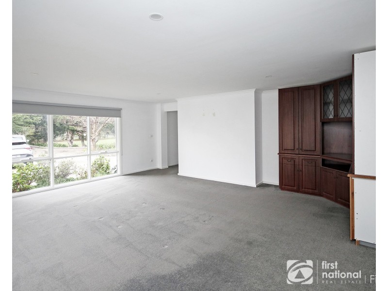 735 Tooradin Station Road, Clyde VIC 3978