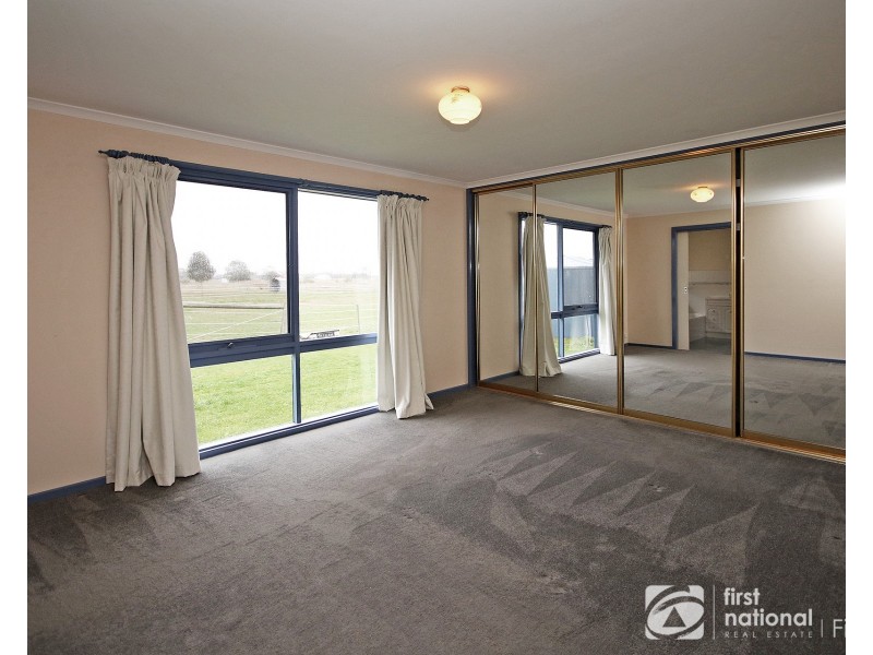 735 Tooradin Station Road, Clyde VIC 3978