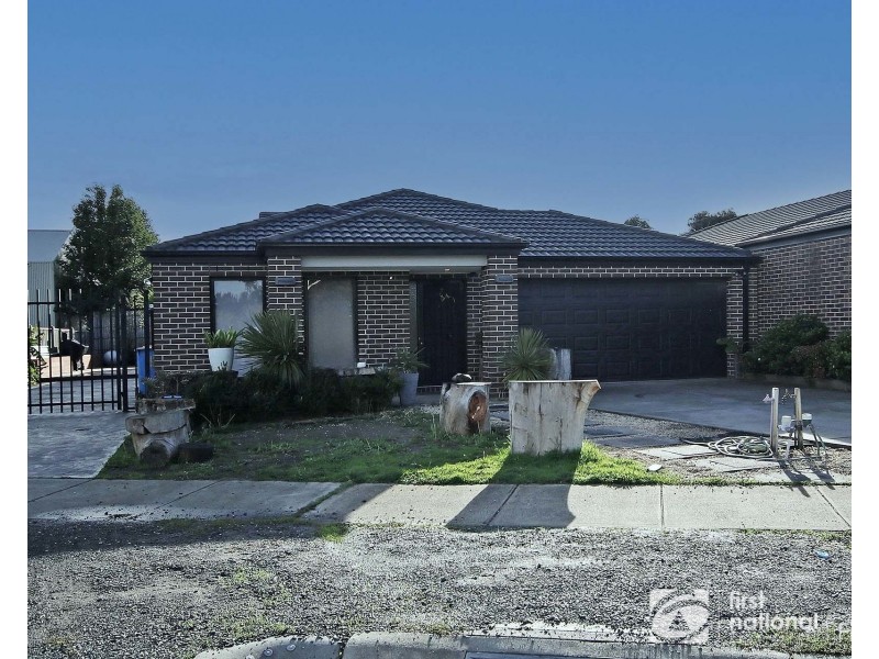 4 Corymbia Lane, Cranbourne West VIC 3977