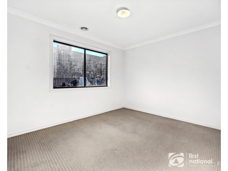 4 Corymbia Lane, Cranbourne West VIC 3977
