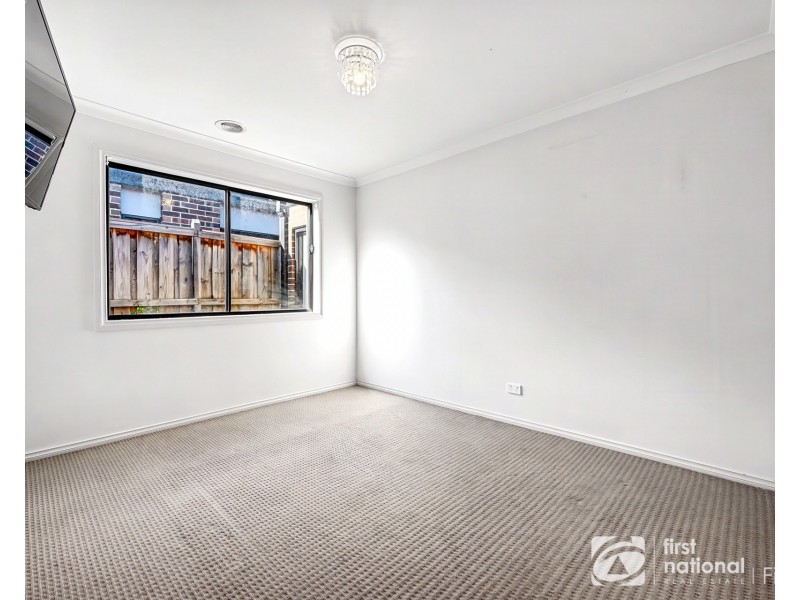 4 Corymbia Lane, Cranbourne West VIC 3977