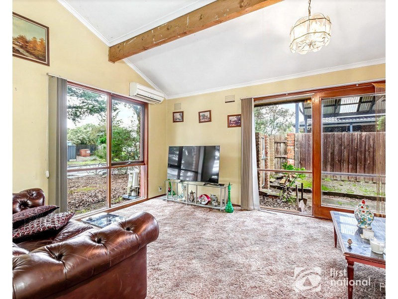8 Steele Court, Cranbourne North VIC 3977