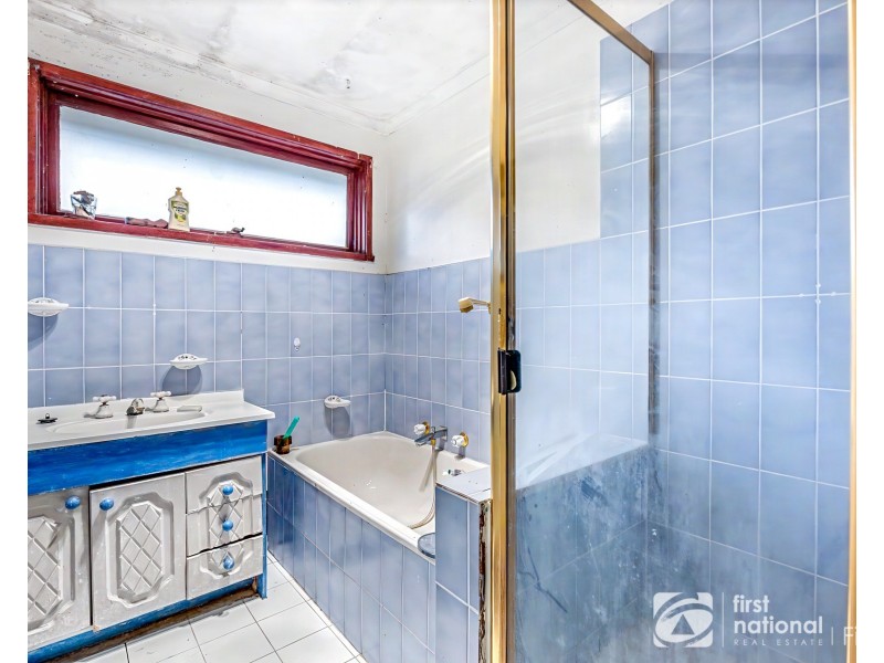 8 Steele Court, Cranbourne North VIC 3977