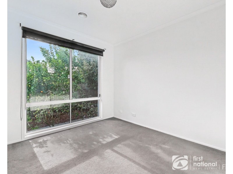 8 Shadi Court, Cranbourne West VIC 3977