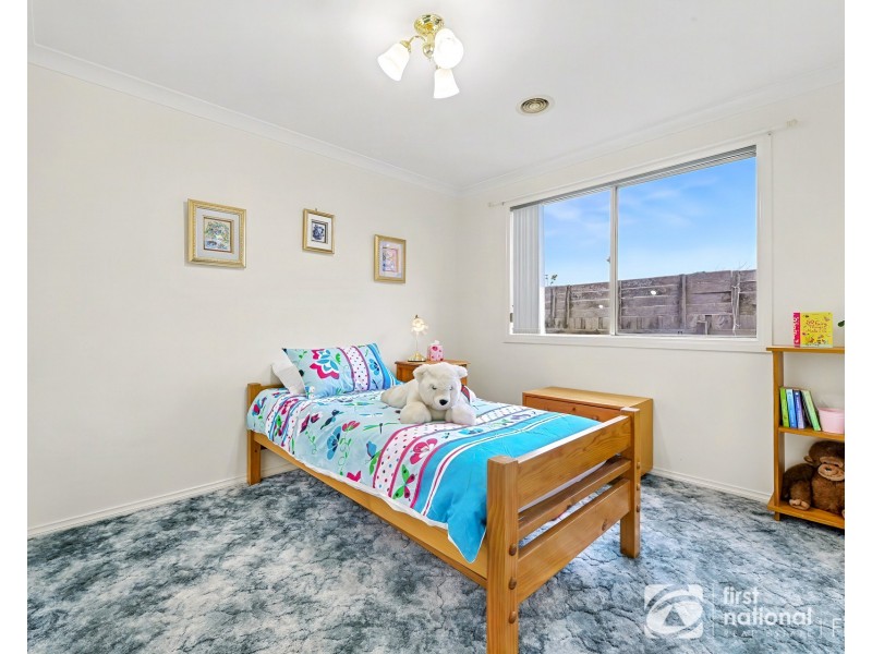19 Grice Quadrant, Pakenham VIC 3810