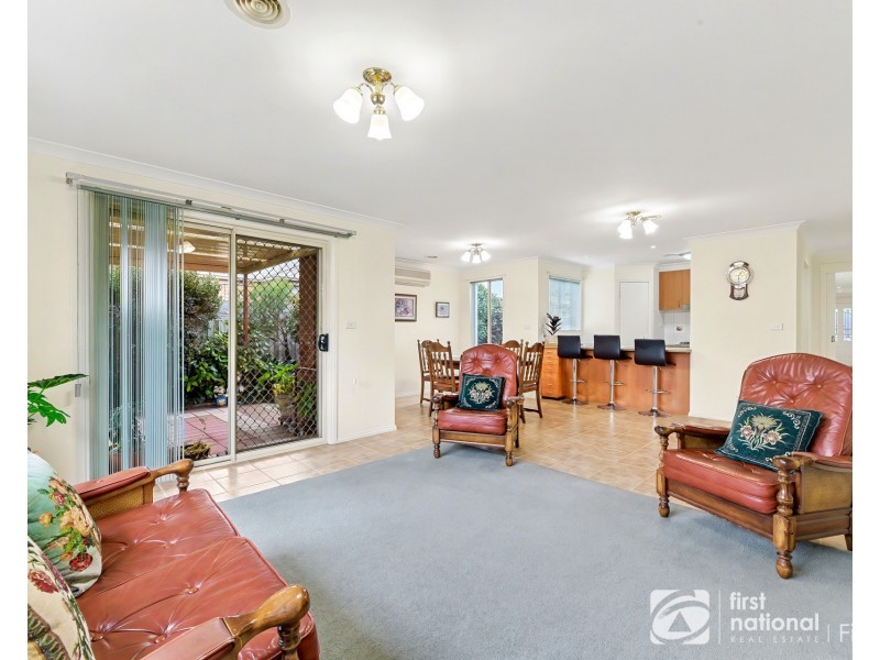 19 Grice Quadrant, Pakenham VIC 3810