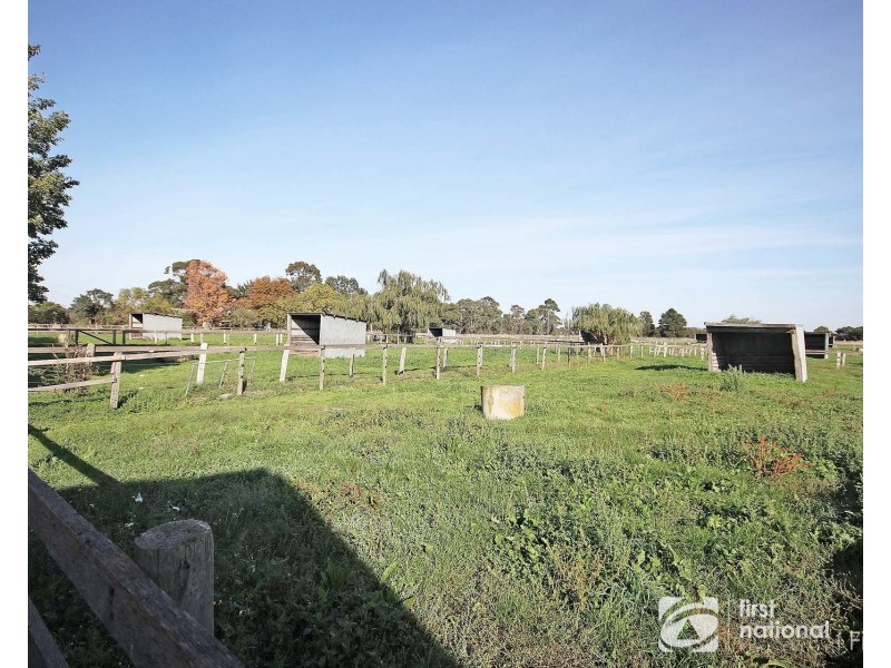 25 Convent School Road, Nar Nar Goon VIC 3812