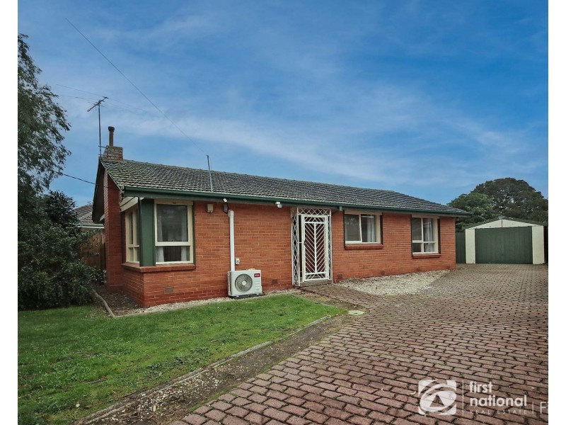 24 Lorna Street, Cranbourne VIC 3977