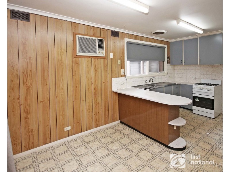 24 Lorna Street, Cranbourne VIC 3977
