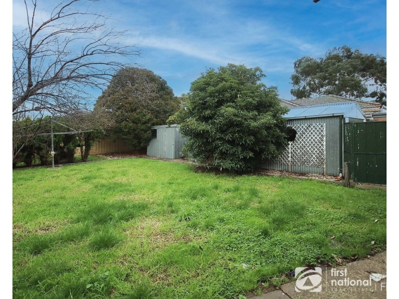 24 Lorna Street, Cranbourne VIC 3977
