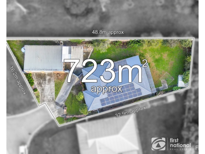 4 Iris Close, Cranbourne North VIC 3977