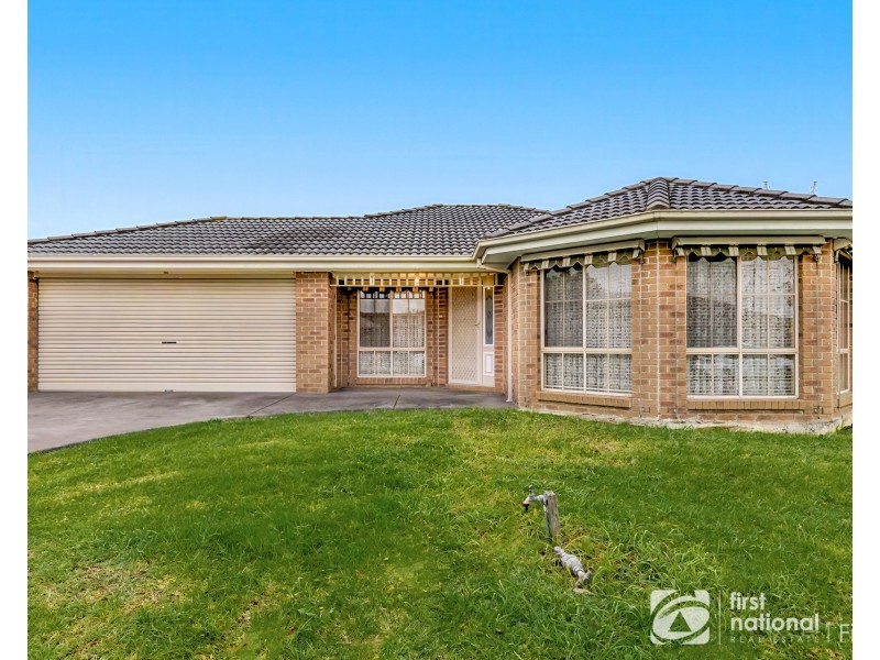 27 Violet Way, Cranbourne VIC 3977