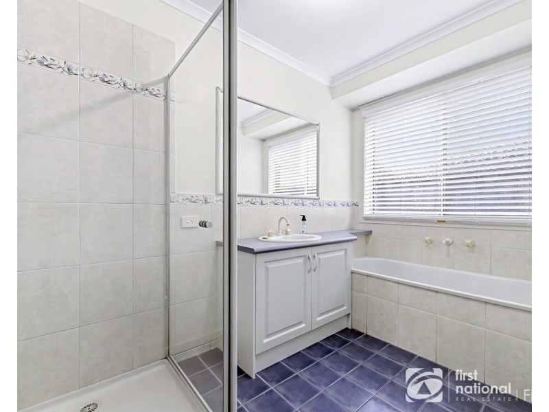 27 Violet Way, Cranbourne VIC 3977