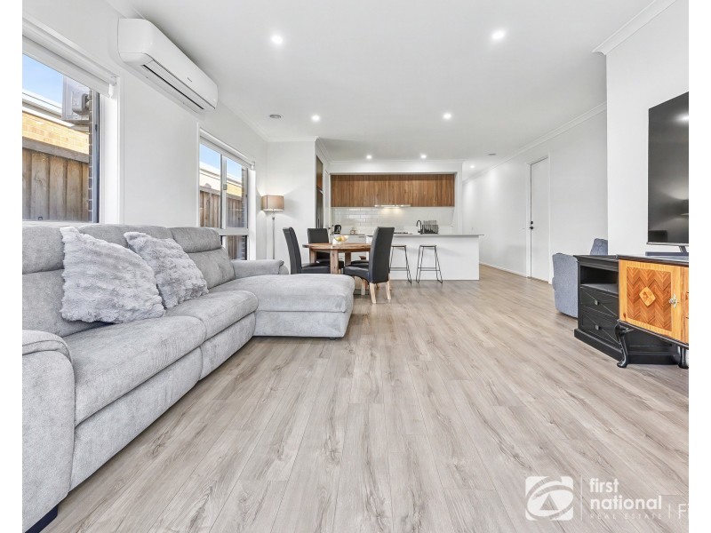 13 Bambusa Way, Clyde North VIC 3978