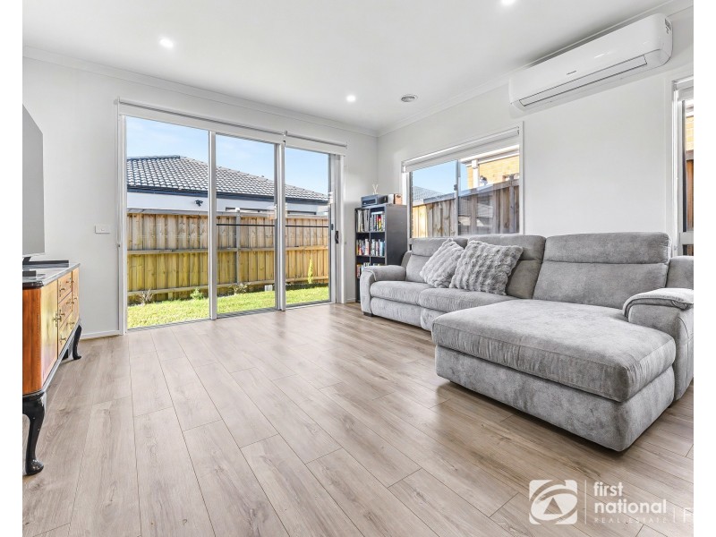 13 Bambusa Way, Clyde North VIC 3978