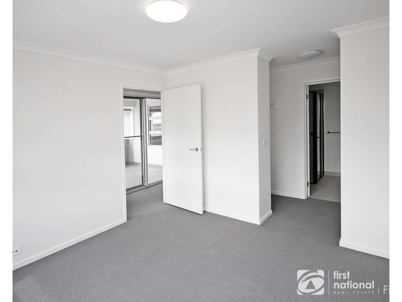 16 Lapis Street, Clyde VIC 3978