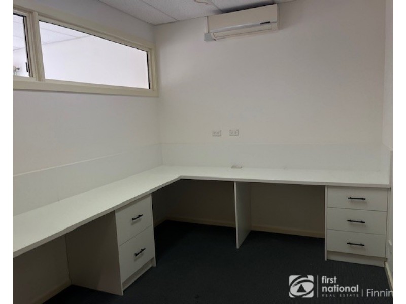 2-3/2A Gloucester, Berwick VIC 3806