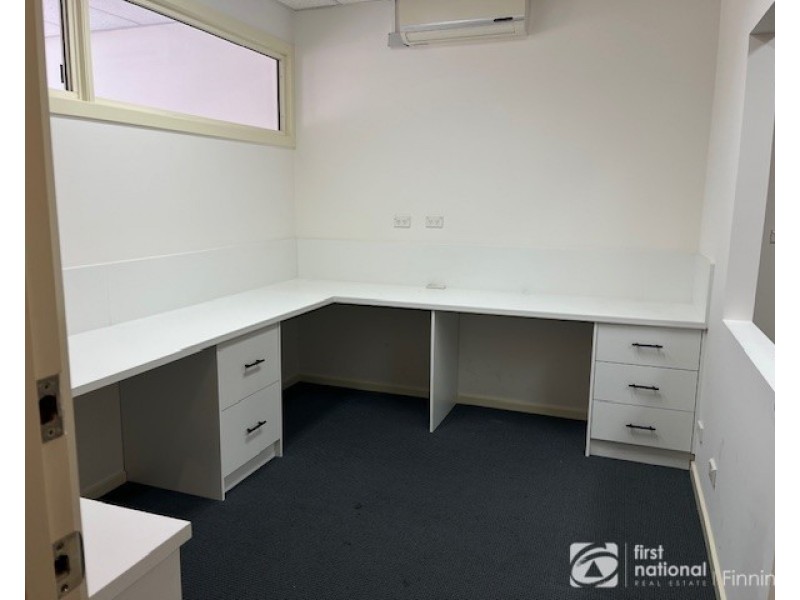 2-3/2A Gloucester, Berwick VIC 3806