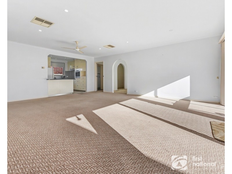 40 Russell Street, Cranbourne VIC 3977