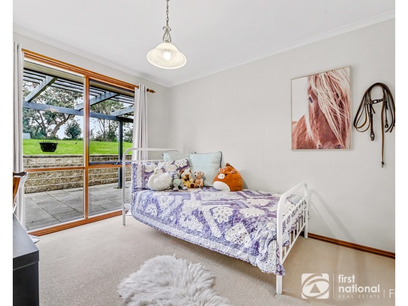 54 Worthing Road, Devon Meadows VIC 3977