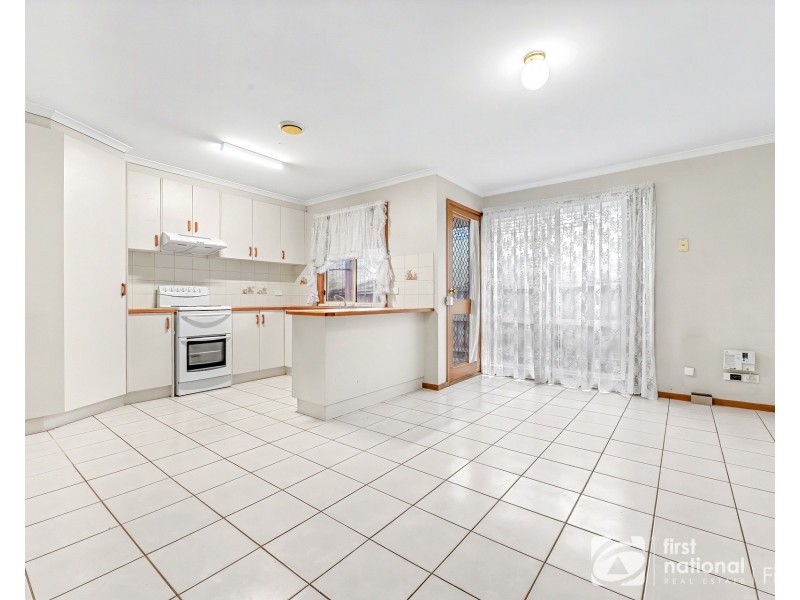 2/38 Cranbourne Drive, Cranbourne VIC 3977