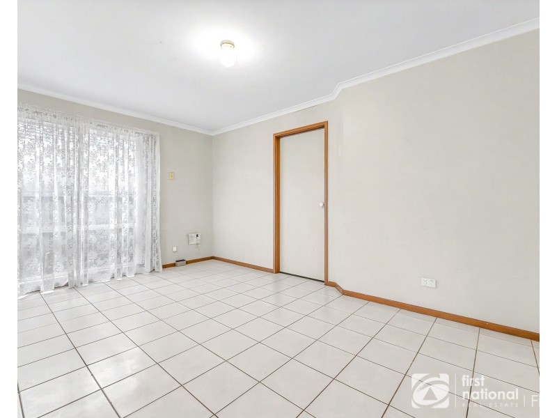 2/38 Cranbourne Drive, Cranbourne VIC 3977