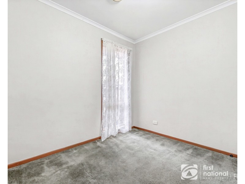2/38 Cranbourne Drive, Cranbourne VIC 3977