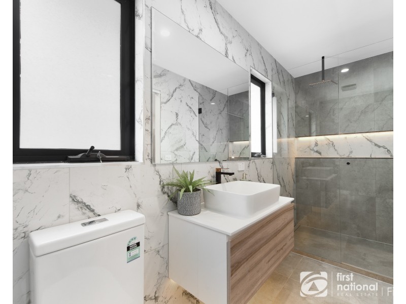 21 James Cook Drive, Cranbourne VIC 3977