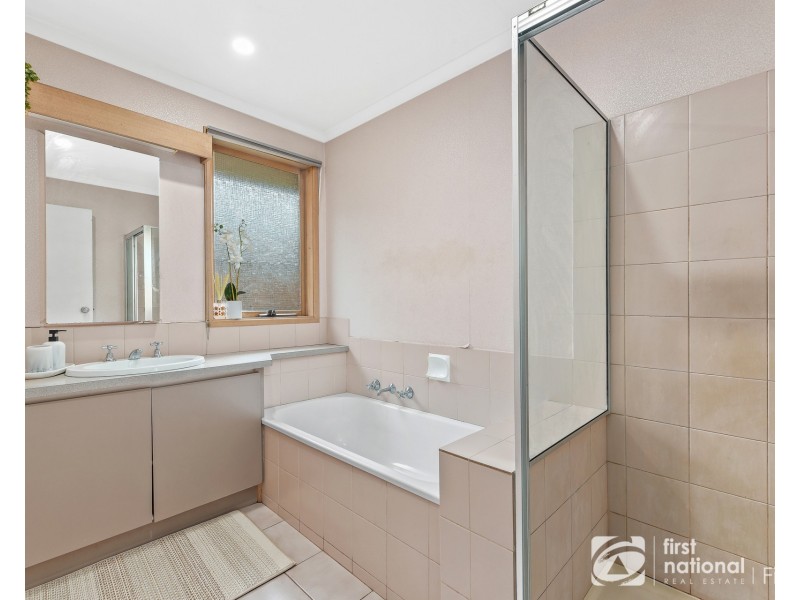 20 Plaistow Court, Cranbourne North VIC 3977
