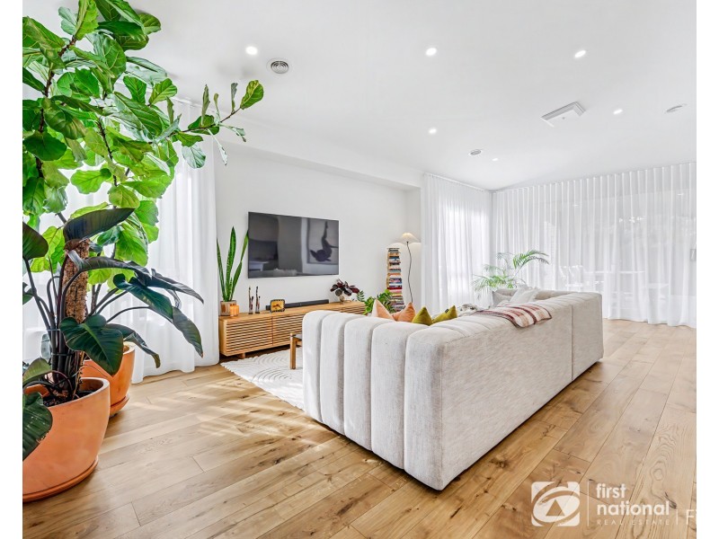 29 Sonata Way, Junction Village VIC 3977