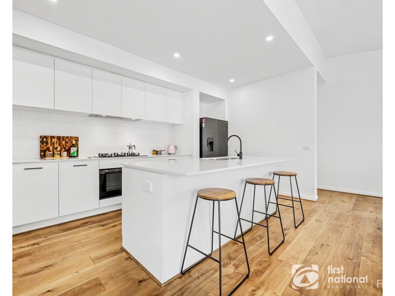 29 Sonata Way, Junction Village VIC 3977