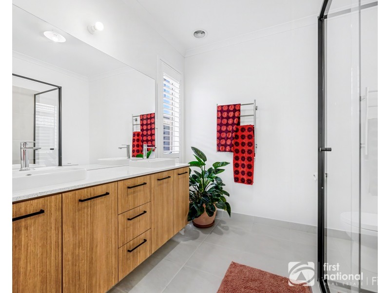 29 Sonata Way, Junction Village VIC 3977