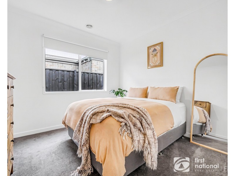 29 Sonata Way, Junction Village VIC 3977