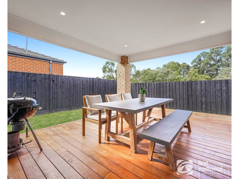 29 Sonata Way, Junction Village VIC 3977