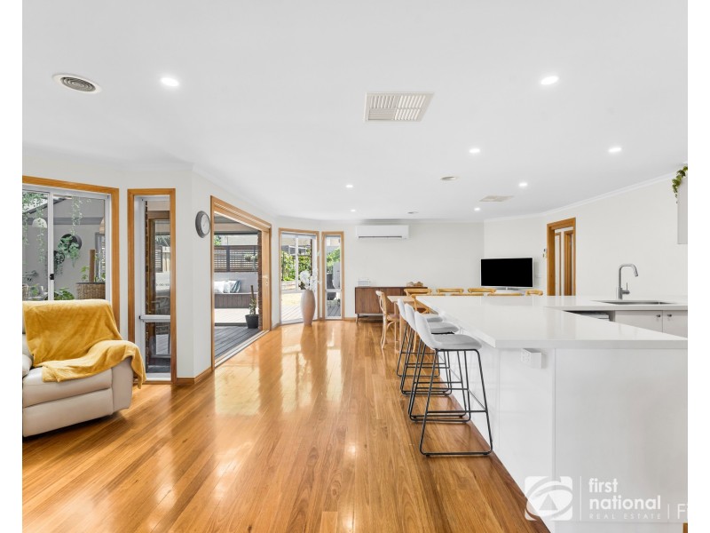 7 Junction Close, Junction Village VIC 3977
