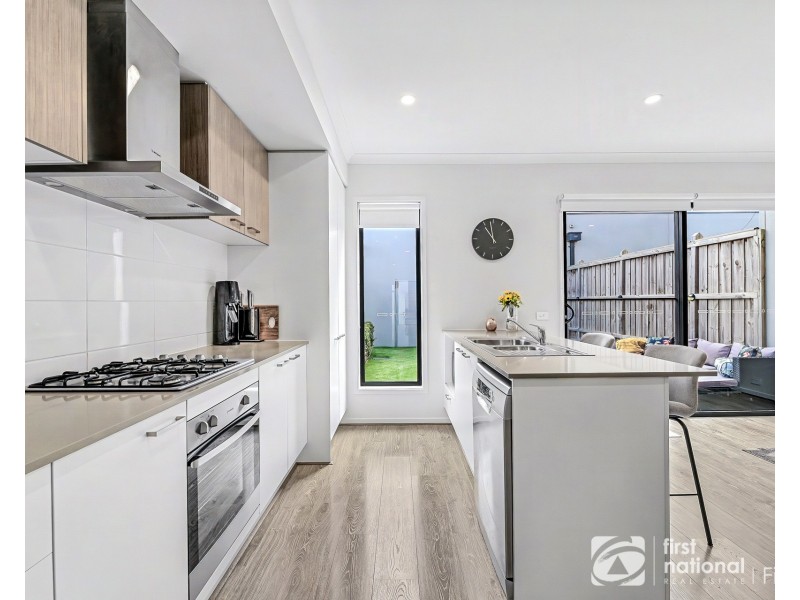 91 Ramlegh Boulevard, Clyde North VIC 3978