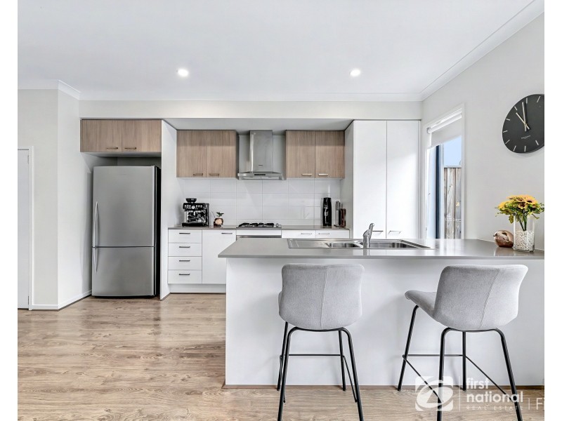91 Ramlegh Boulevard, Clyde North VIC 3978